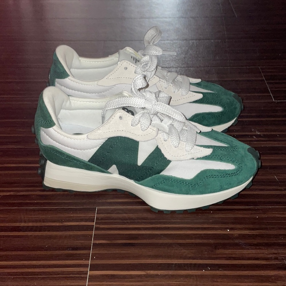 New balance never been worn!